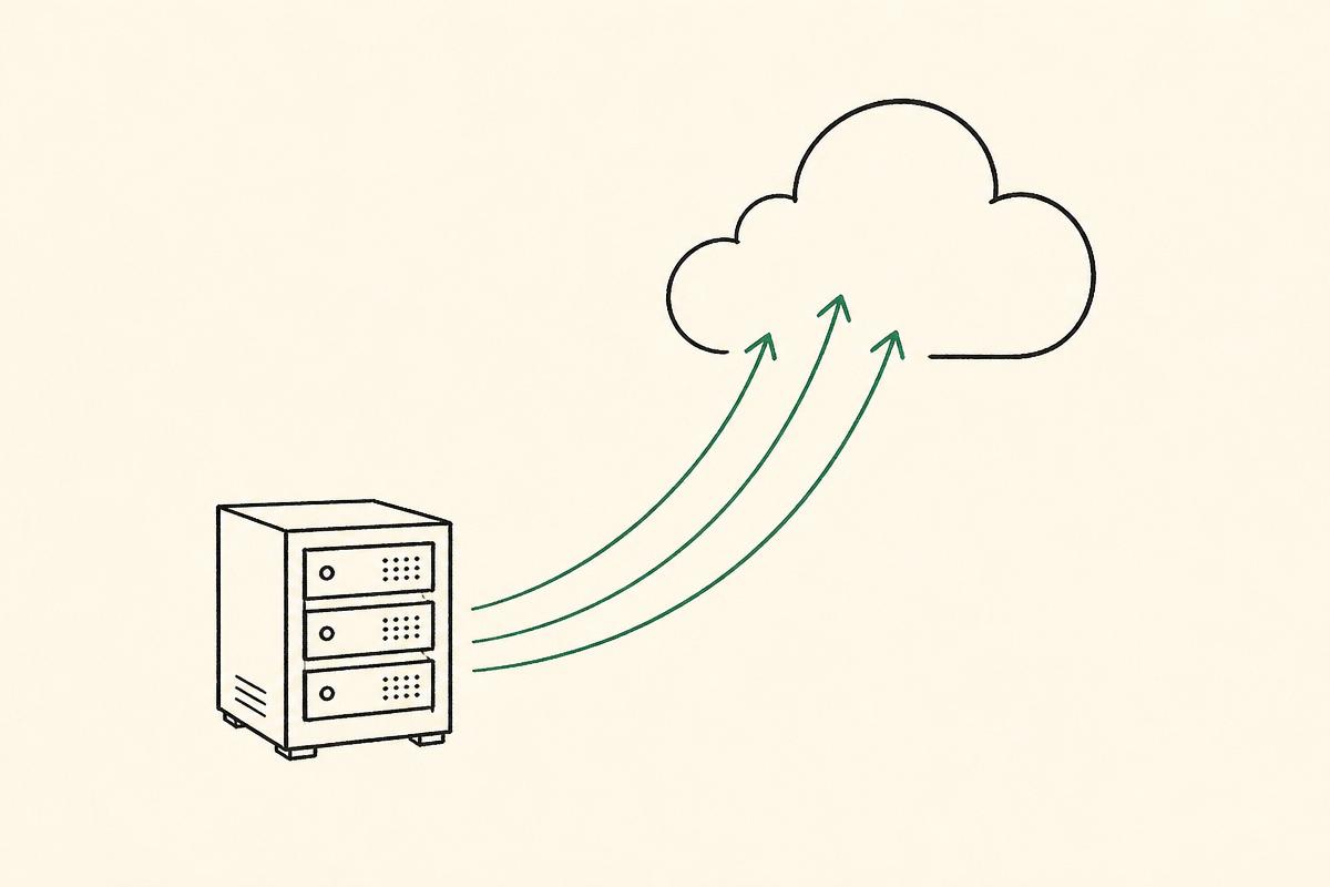 Illustration av data som flyttas från lokal server till molnet – molnmigrering för företag